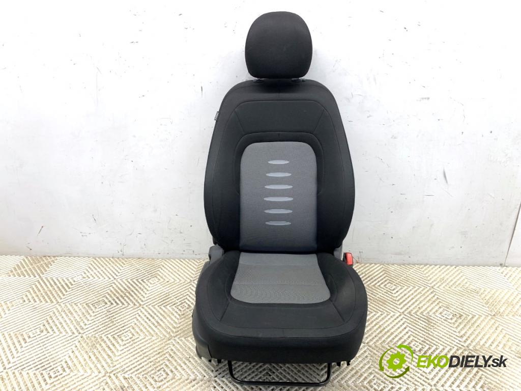 KIA CEED Kombi 2014 94 kW 1.6 CRDi 128 1582 Sedadlo pravy predný 