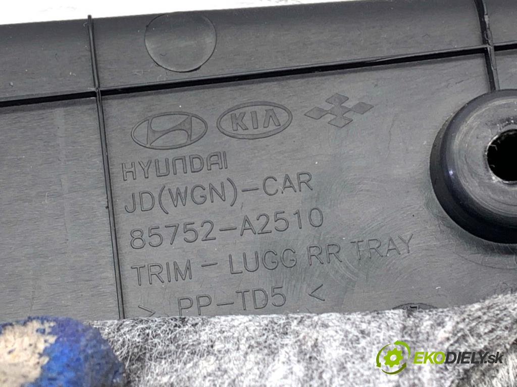 KIA CEED Kombi 2014 94 kW 1.6 CRDi 128 1582 Priehradka, kastlík kufra 85752-A2510