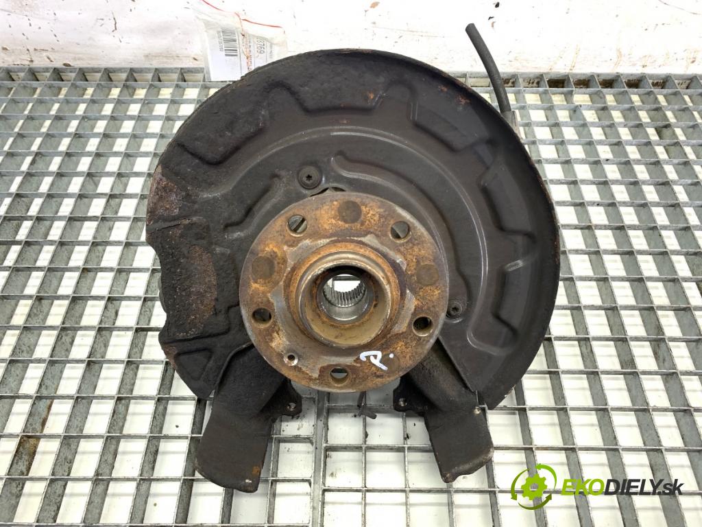 VW GOLF VII liftback 2014 77 kW 1.6 TDI 1598 náboj pravy predný 
