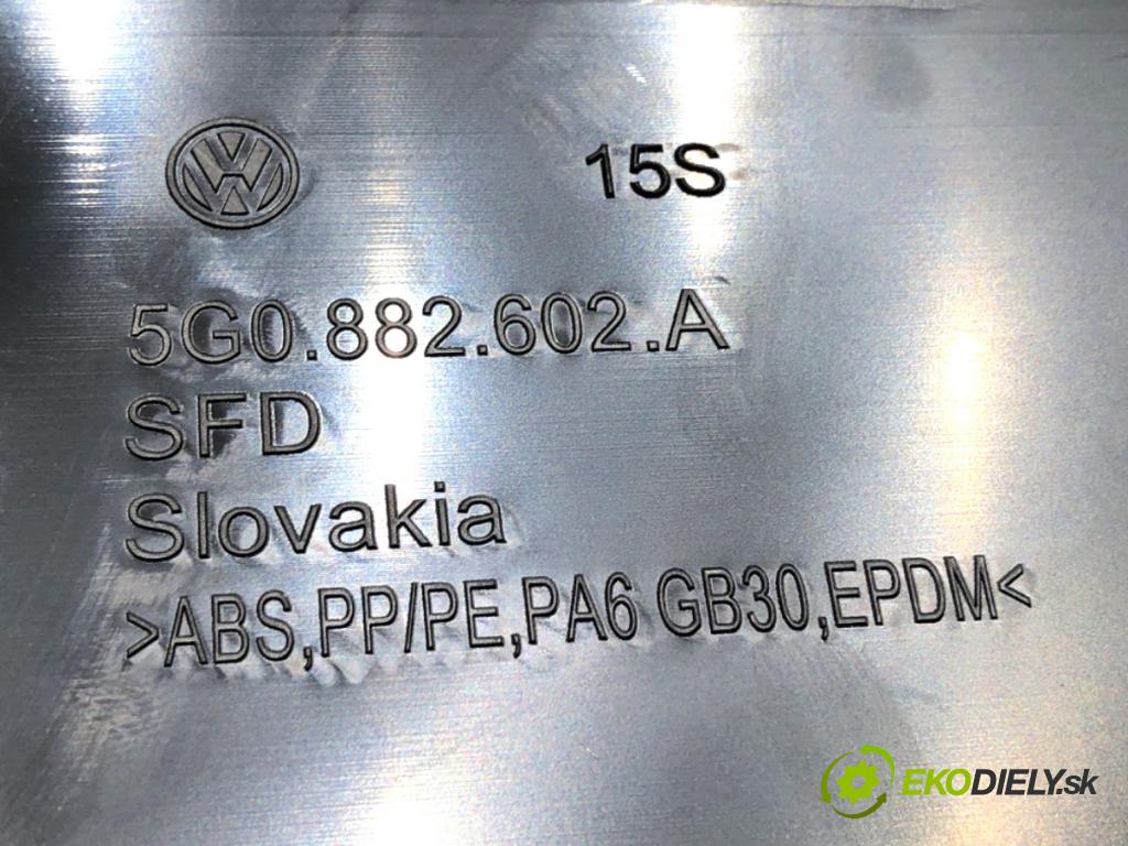 VW GOLF VII liftback 2014 77 kW 1.6 TDI 1598 Priehradka, kastlík sedačky pravy 5G0882602A