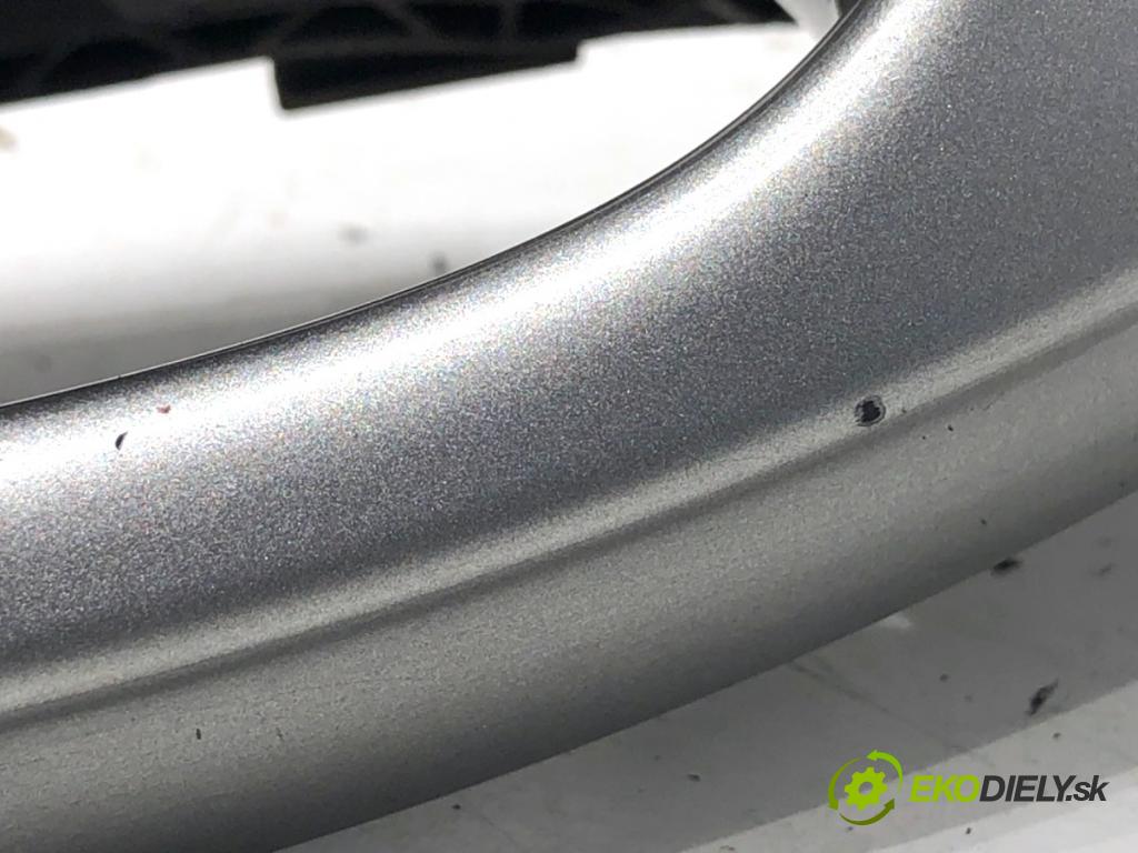 VW GOLF VII liftback 2014 77 kW 1.6 TDI 1598 Kľučka vonkajšia pravy zad 5N0839885H
