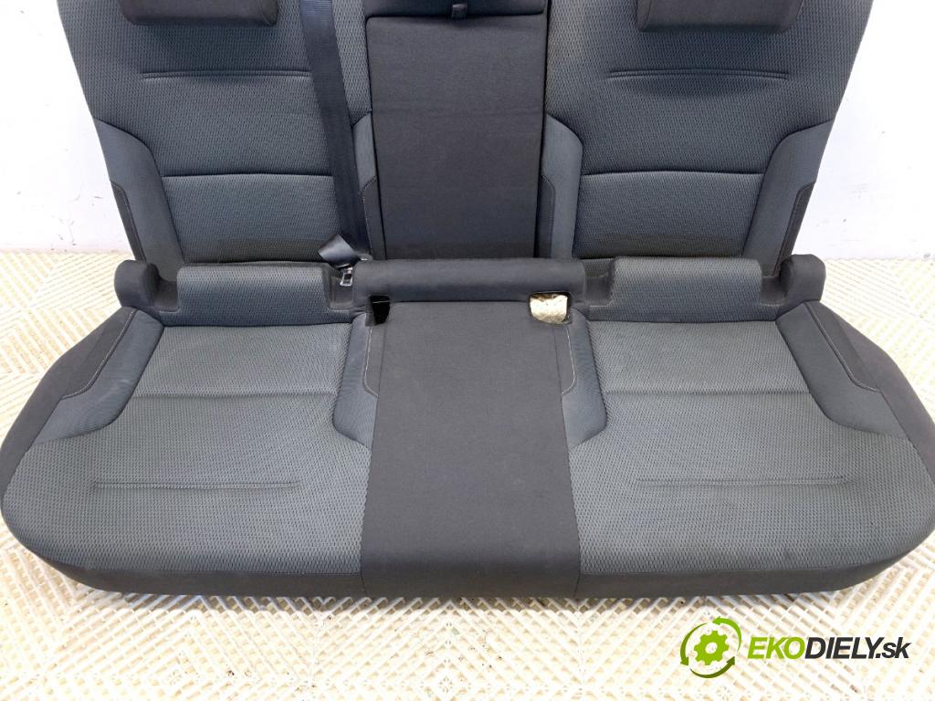 VW GOLF VII liftback 2014 77 kW 1.6 TDI 1598 Sedadlo druhý rad