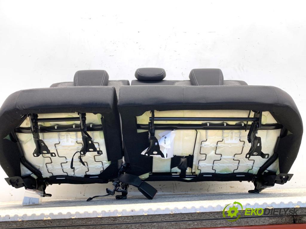 OPEL GRANDLAND SUV 2019 96 kW 1.2 (75) 1199 Sedadlo druhý rad