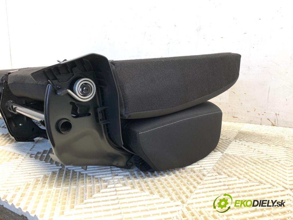 OPEL GRANDLAND SUV 2019 96 kW 1.2 (75) 1199 Sedadlo druhý rad