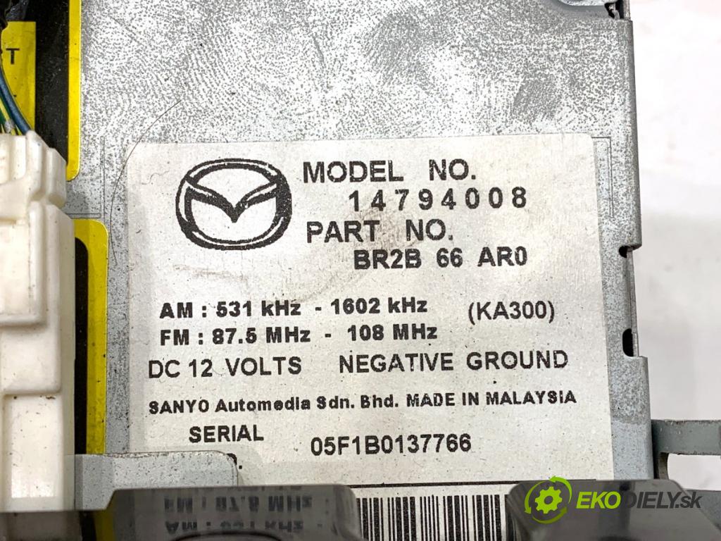MAZDA 3 liftback 2006 80 kW 1.6 DI Turbo 1560 RADIO BR2B66AR0 (Audio zariadenie)