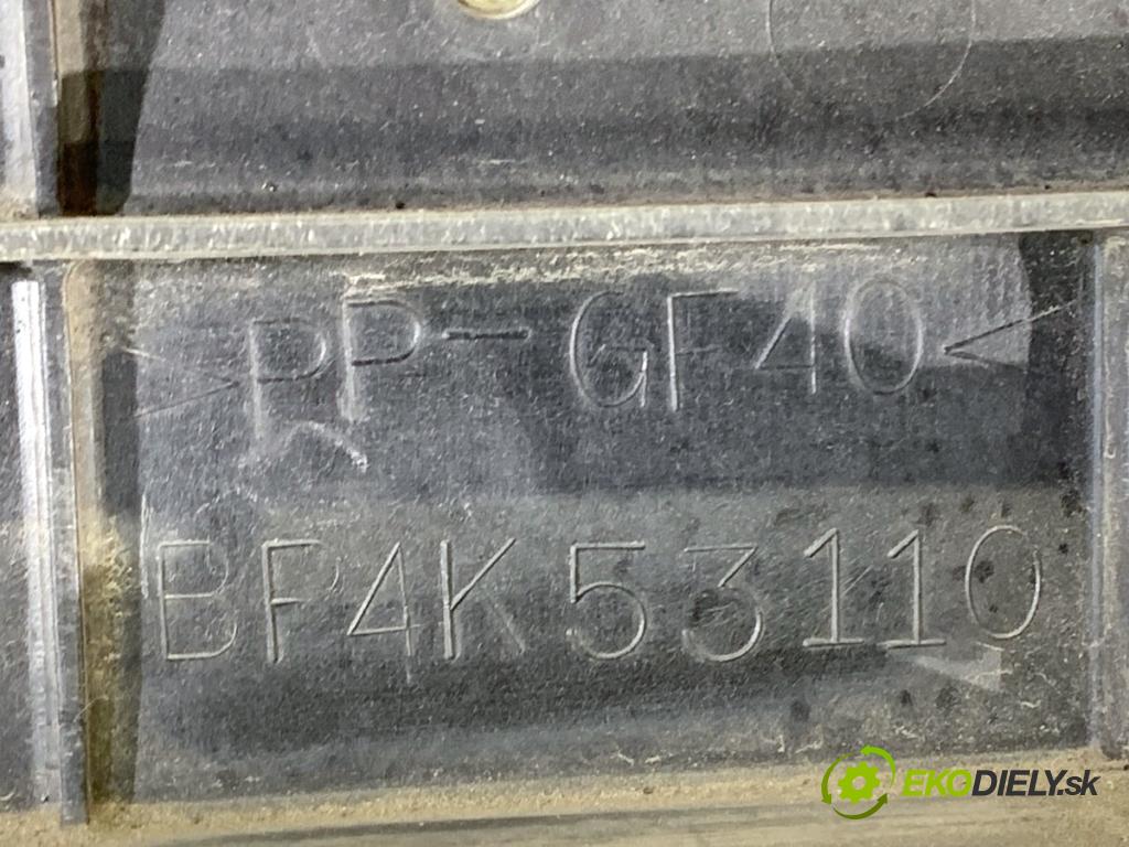 MAZDA 3 liftback 2006 80 kW 1.6 DI Turbo 1560 držák přední část BP4K53110 (Výztuhy přední)