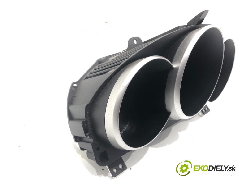 MAZDA 3 liftback 2006 80 kW 1.6 DI Turbo 1560 Prístrojovka 4TBN9JB (Prístrojová doska)