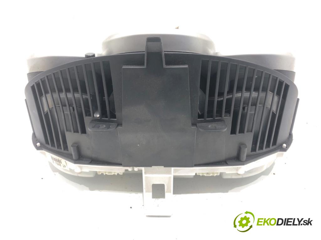 MAZDA 3 liftback 2006 80 kW 1.6 DI Turbo 1560 Prístrojovka 4TBN9JB (Prístrojová doska)