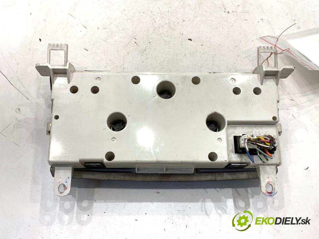 MAZDA 3 liftback 2006 80 kW 1.6 DI Turbo 1560 Panel ovládania kúrenia K1900BP4M (Prepínacie páčky pod volantom)