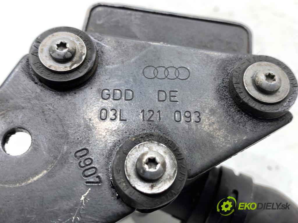 AUDI A4 B8 sedan 2007 105 kW 2.0 TDI 1968 DALŠÍ: pumpa vody 03L121093 (Vodní pumpy)