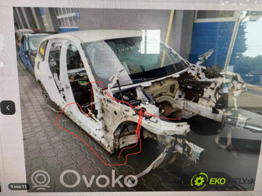 BMW G21 Kombi 2021 190 kW 330 i 1998 KAROSERIA ČTVRŤÁK přední část pravá