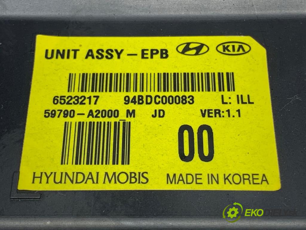 KIA CEED Kombi 2014 94 kW 1.6 CRDi 128 1582 senzor airbag 59790-A2000 (Snímače)