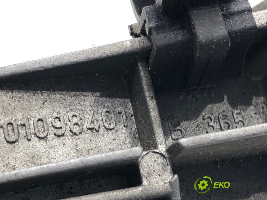 PEUGEOT BIPPER Nadwozie pełne/minivan 2008 50 kW 1.4 HDi 1398 spinačka 01098401 (Spínacia skrinka)