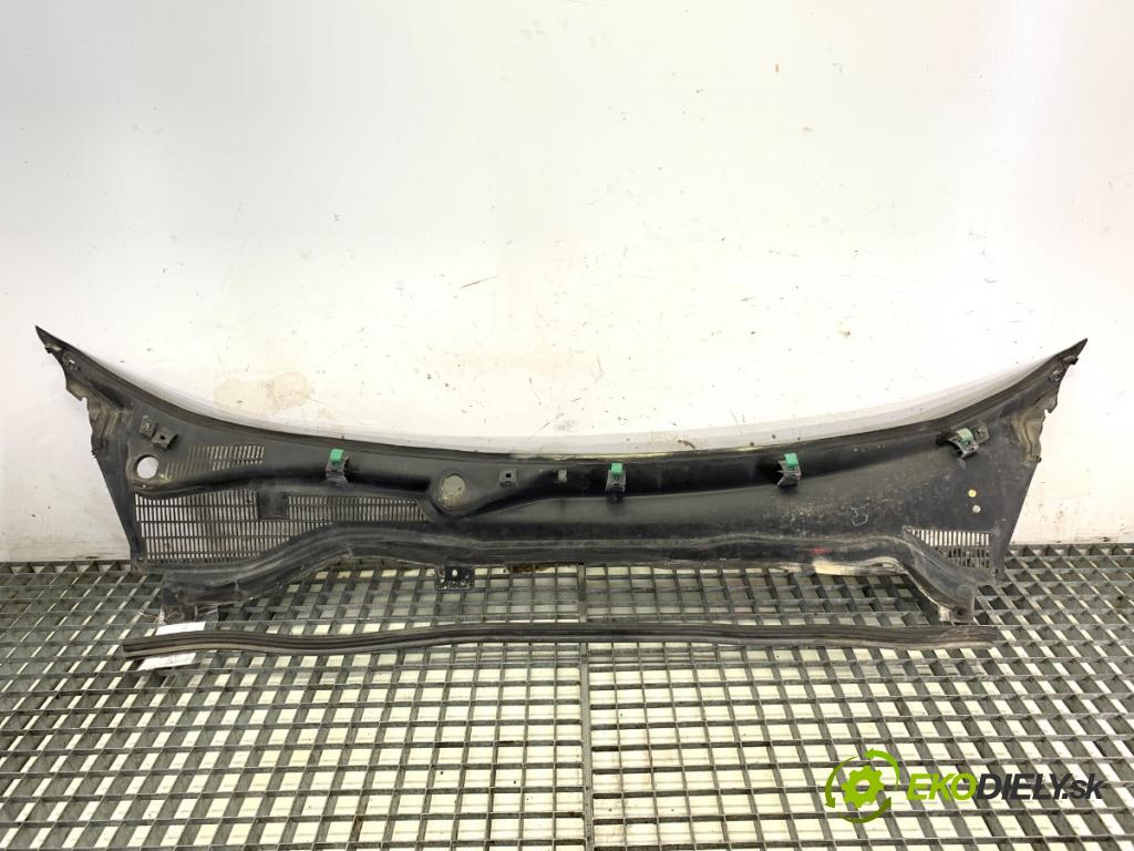 PEUGEOT BIPPER Nadwozie pełne/minivan 2008 50 kW 1.4 HDi 1398 torpédo plast pod čelní okno 1308809070 (Torpéda)