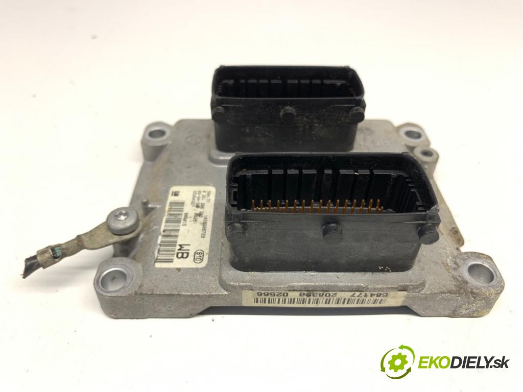 OPEL CORSA C liftback 2005 44 kW 1.0 (F08, F68) 998 riadiaca jednotka Motor 55354327 (Riadiaca jednotka)