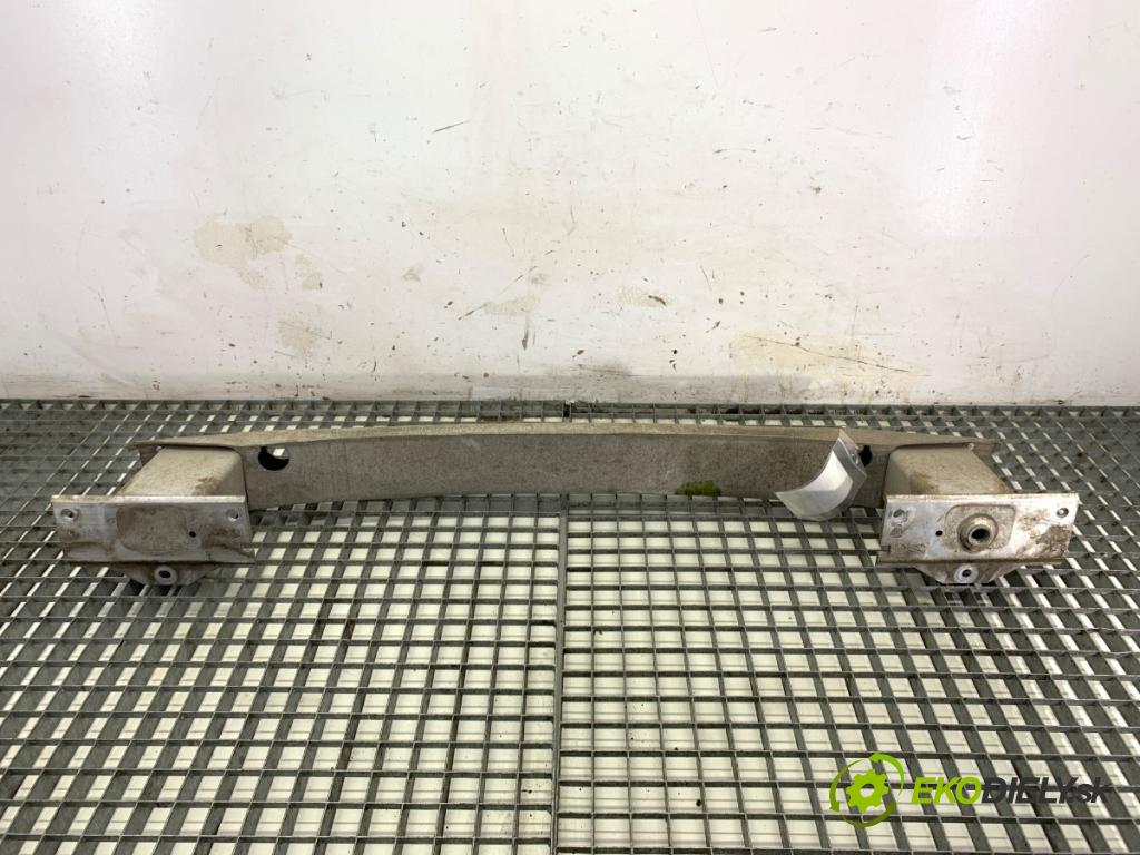 OPEL ASTRA J liftback 2011 132 kW 1.6 (08) 1598 výztuha nárazníka zadní část  (Výztuhy zadní)