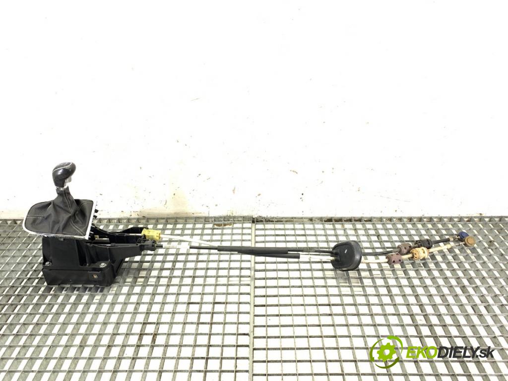 OPEL ASTRA J liftback 2011 132 kW 1.6 (08) 1598 Kulisa  (Rýchlostná páka (kulisa))