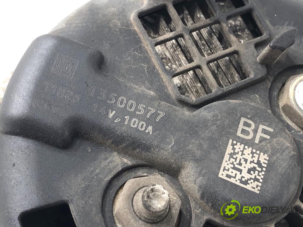 OPEL ASTRA J liftback 2011 132 kW 1.6 (08) 1598 Alternátor 13500577 (Alternátor)