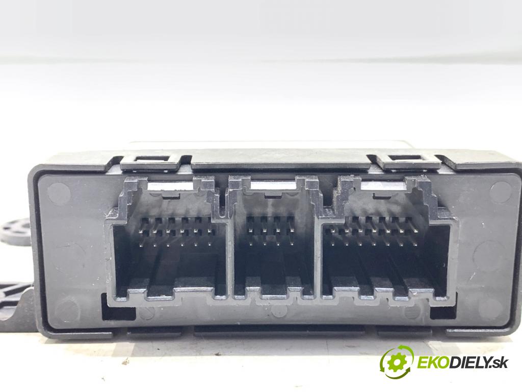 OPEL ASTRA J liftback 2011 132 kW 1.6 (08) 1598 modul PDC 13354532 (Ostatní)