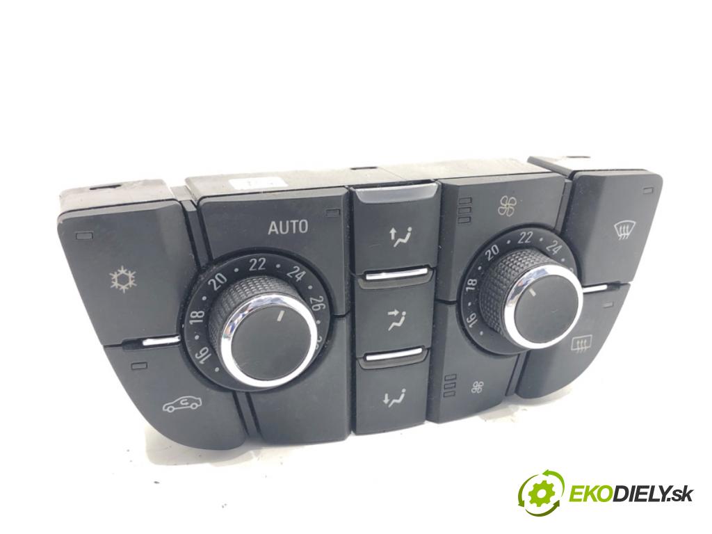 OPEL ASTRA J liftback 2011 132 kW 1.6 (08) 1598 Panel ovládania kúrenia 13343707 (Prepínacie páčky pod volantom)