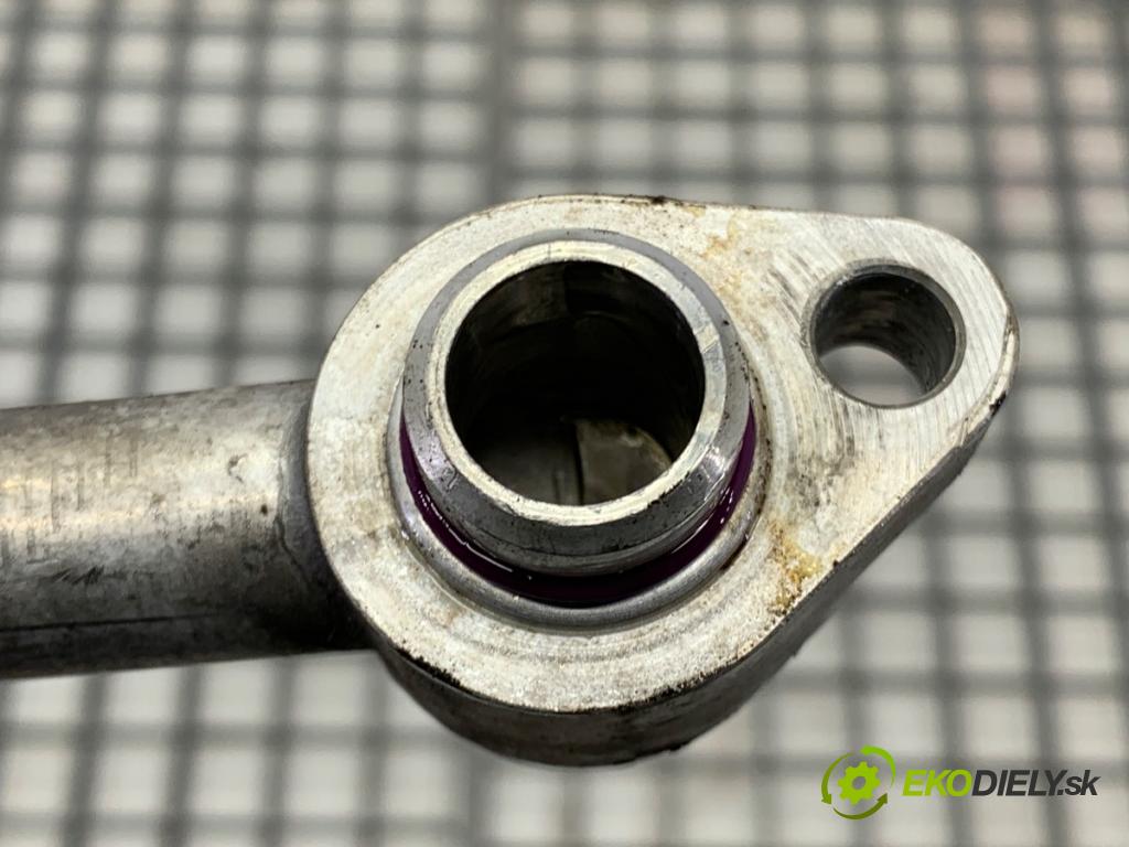 AUDI A2 liftback 2000 55 kW 1.4 1390 rúrka klimatizácie  (Rúrka klimatizácie)