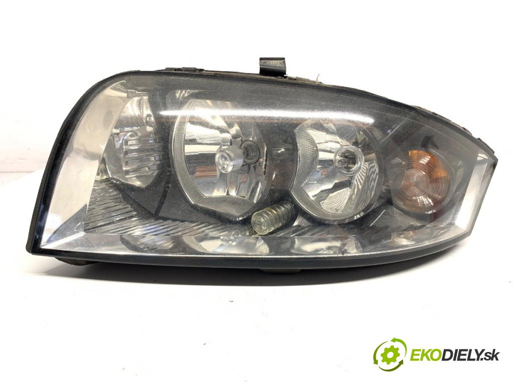 AUDI A2 liftback 2000 55 kW 1.4 1390 světlomet levý přední část 8Z0941001A