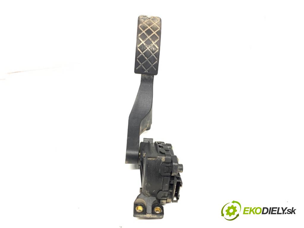 AUDI A2 liftback 2000 55 kW 1.4 1390 Potenciometer plynu 8Z1721523 (Potenciometer plynového pedálu)