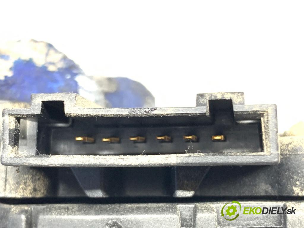 AUDI A2 liftback 2000 55 kW 1.4 1390 Potenciometer plynu 8Z1721523 (Potenciometer plynového pedálu)