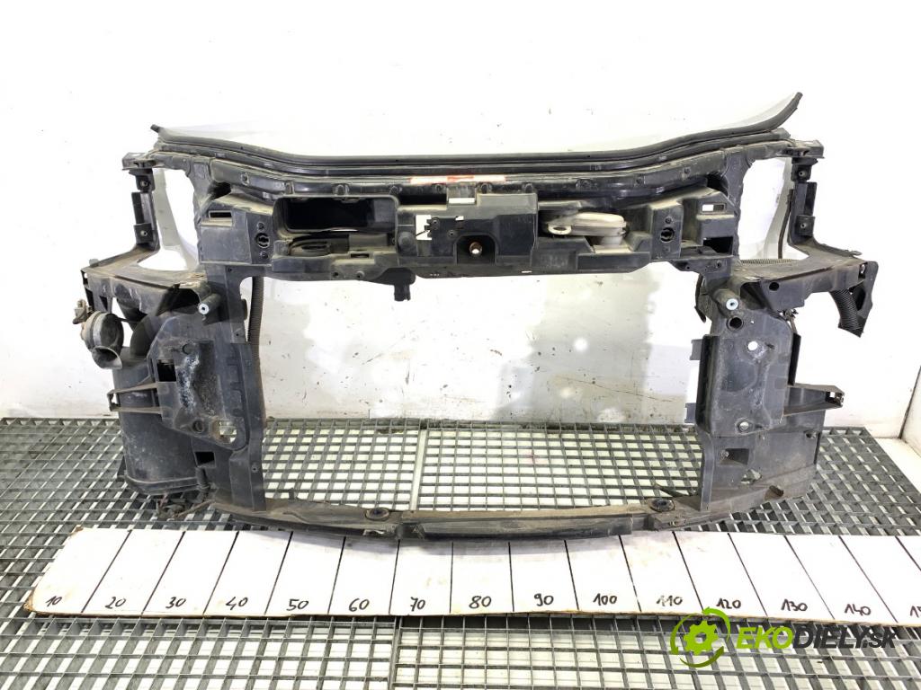 AUDI A2 liftback 2000 55 kW 1.4 1390 držák přední část  (Výztuhy přední)