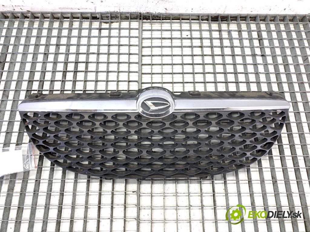 DAIHATSU SIRION liftback 2004 43 kW 1.0 i (M100) 989 mřížka maska 5311197403 (Mřížky (masky) chladičů)