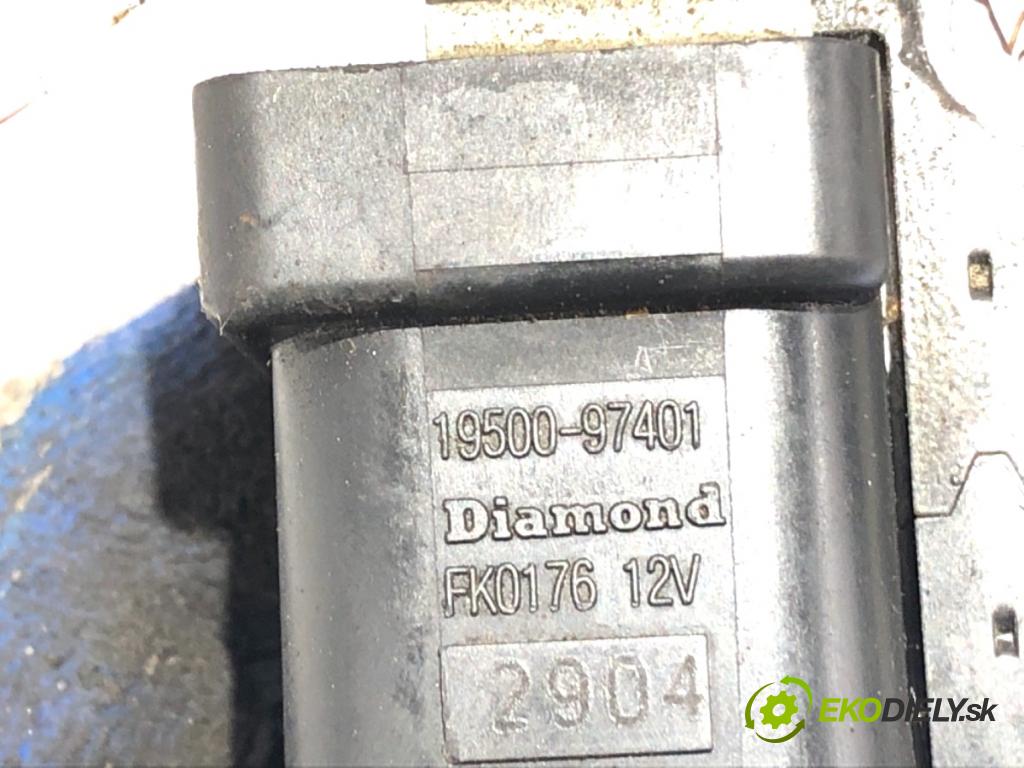 DAIHATSU SIRION liftback 2004 43 kW 1.0 i (M100) 989 Cievka zapaľovacia 19500-97401 (Zapaľovacia cievka)