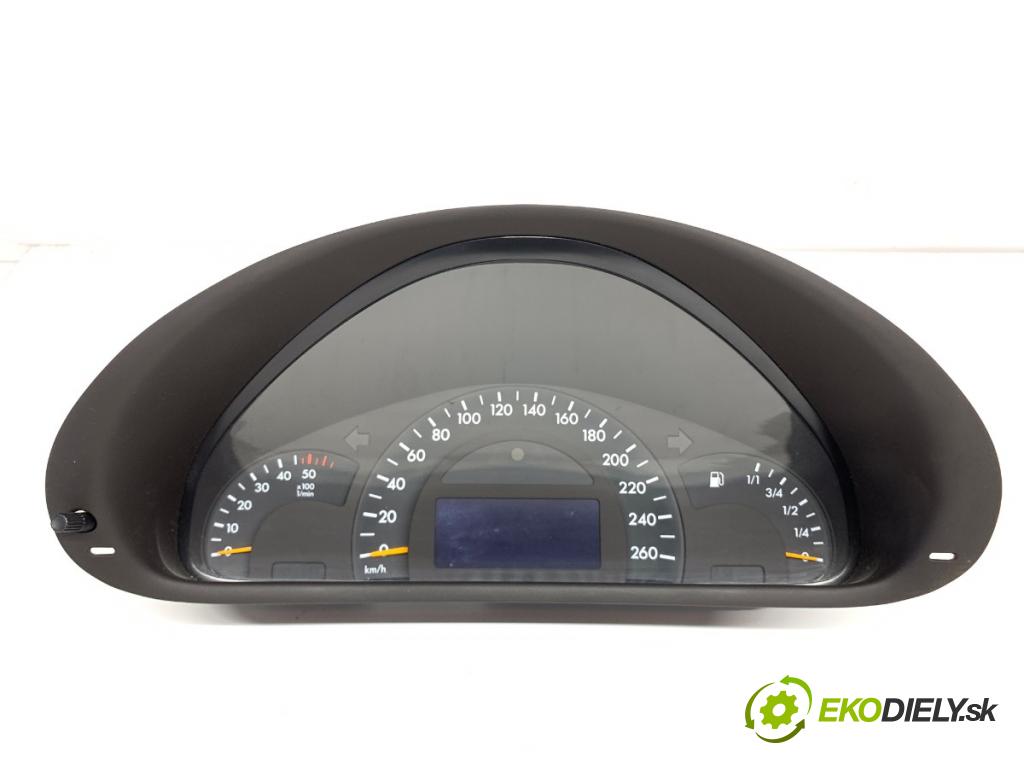 MERCEDES-BENZ W203 sedan 2002 105 kW C 220 CDI (203.006) 2148 Prístrojovka A2035403911 (Prístrojová doska)