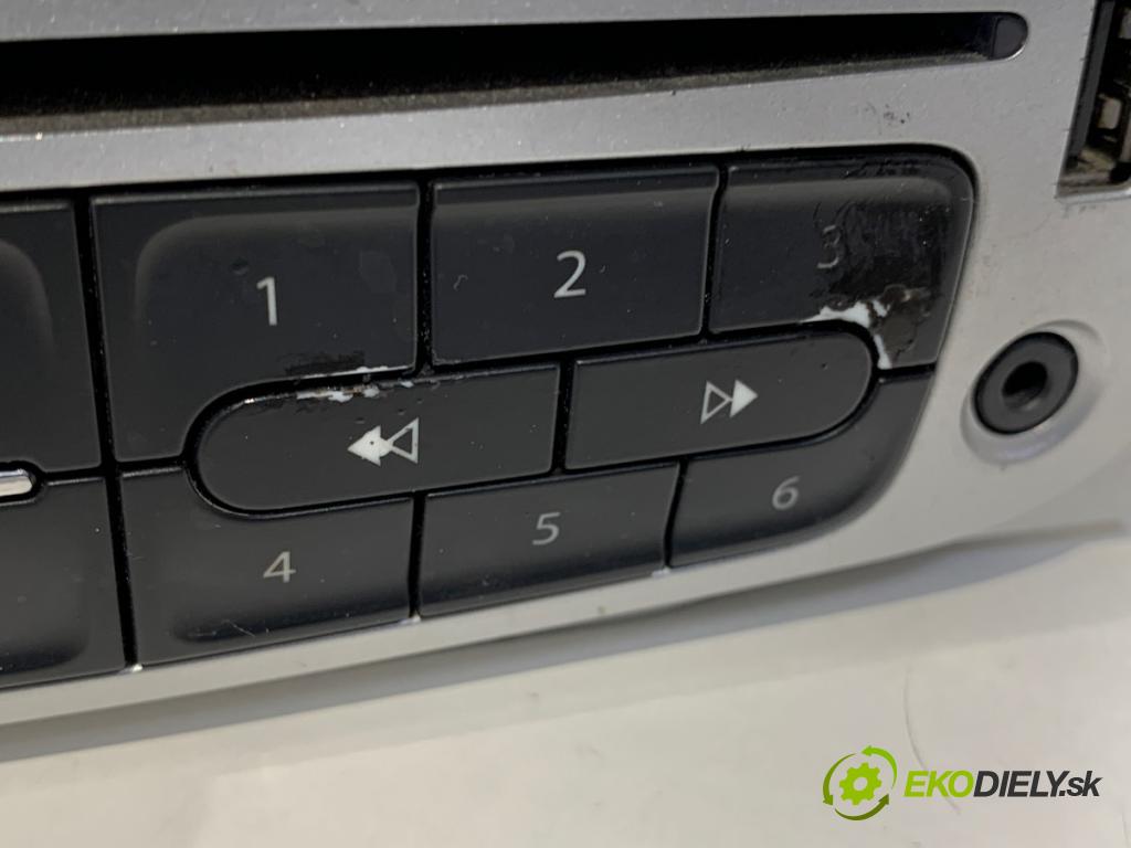RENAULT SCENIC III nadwozie wielkoprzestrzenne (MPV) 2012 96 kW 1.6 dCi (JZ00, JZ12) 1598 RADIO 281153266R (Audio zařízení)
