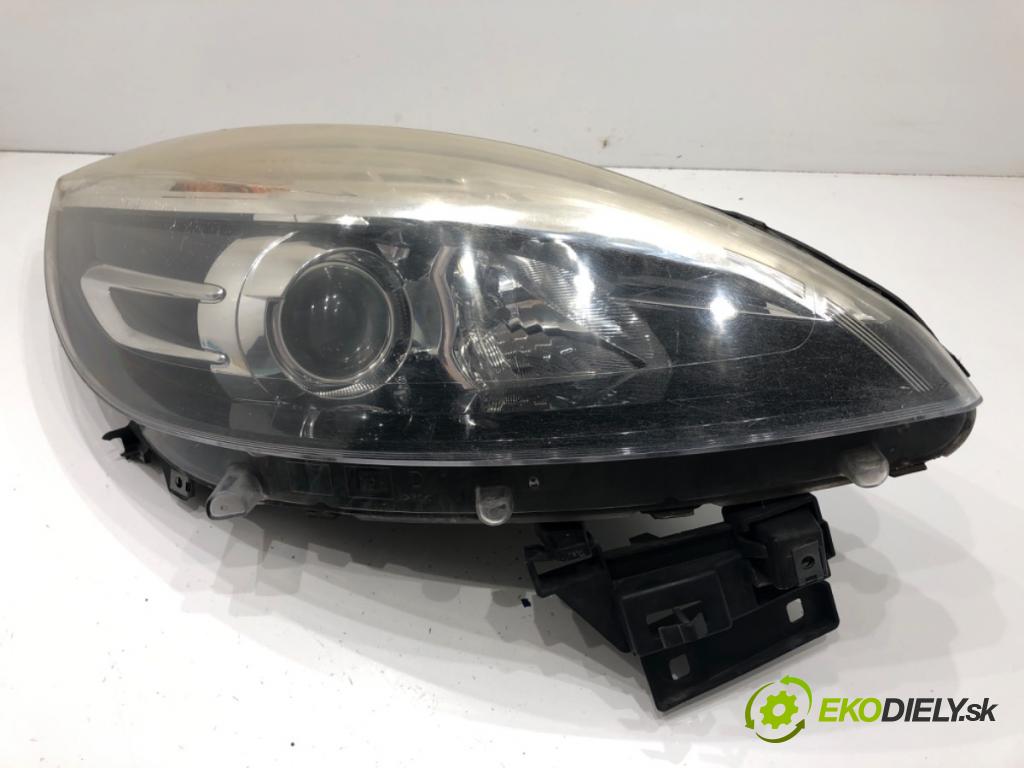 RENAULT SCENIC III nadwozie wielkoprzestrzenne (MPV) 2012 96 kW 1.6 dCi (JZ00, JZ12) 1598 světlomet pravý přední část 260106928R