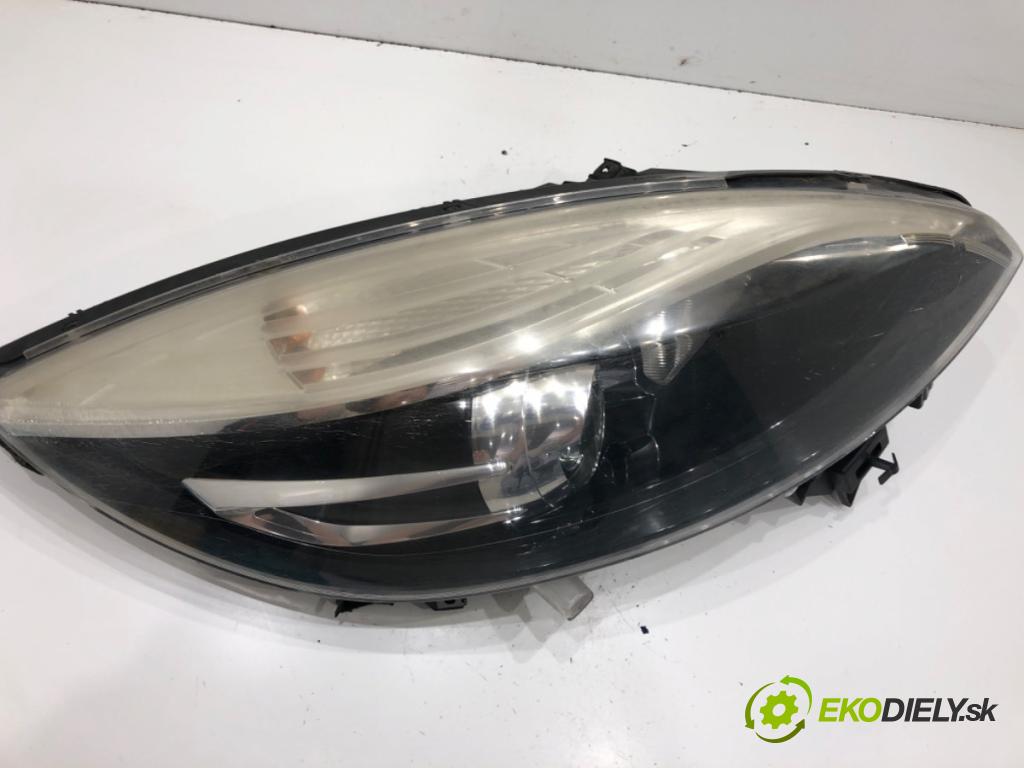 RENAULT SCENIC III nadwozie wielkoprzestrzenne (MPV) 2012 96 kW 1.6 dCi (JZ00, JZ12) 1598 světlomet pravý přední část 260106928R