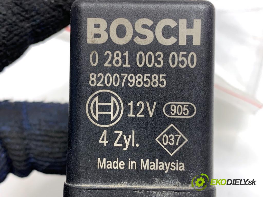 RENAULT SCENIC III nadwozie wielkoprzestrzenne (MPV) 2012 96 kW 1.6 dCi (JZ00, JZ12) 1598 relé sviečok žhavenia 8200798585 0281003050 (Relé)