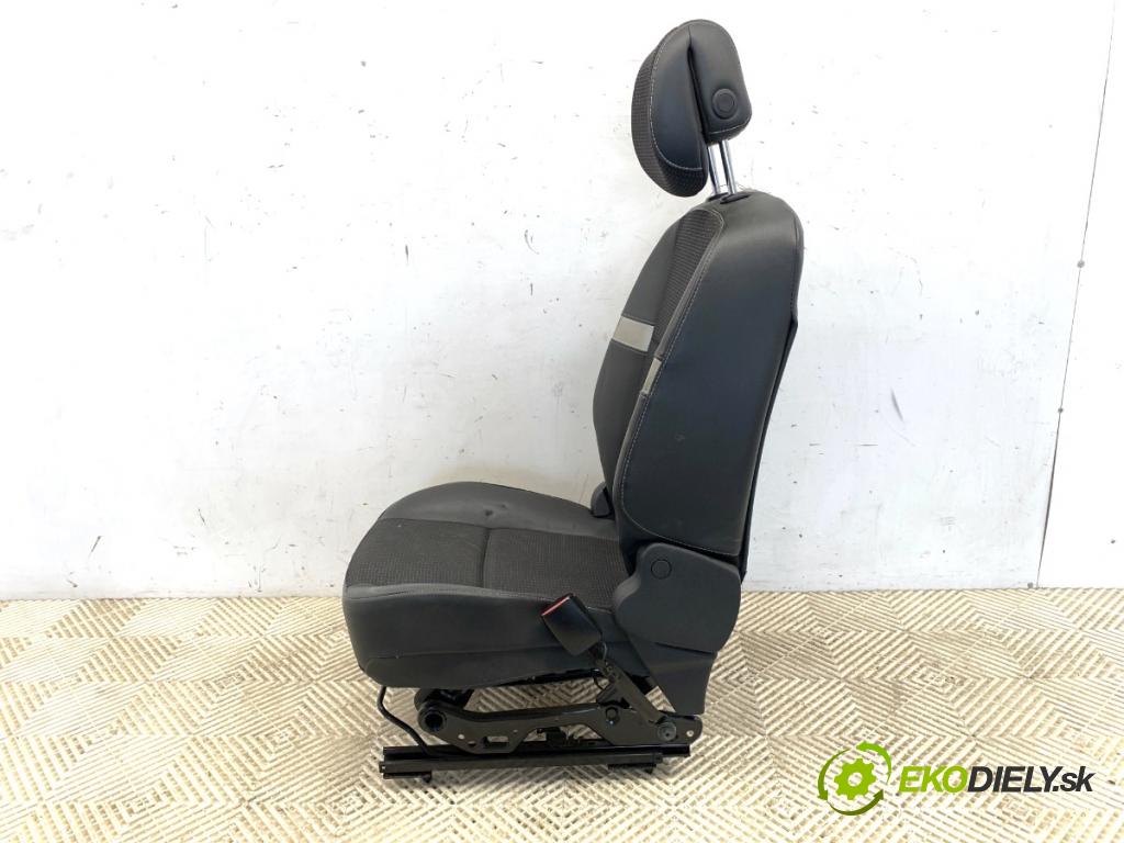 RENAULT SCENIC III nadwozie wielkoprzestrzenne (MPV) 2012 96 kW 1.6 dCi (JZ00, JZ12) 1598 Sedadlo pravy predný