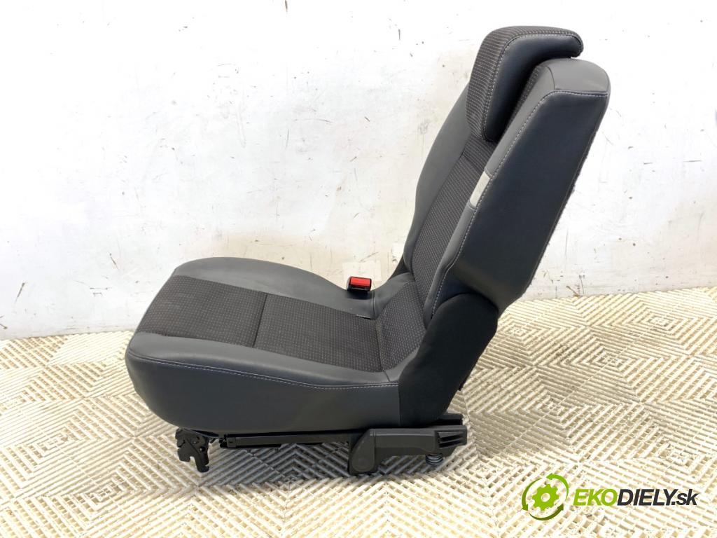 RENAULT SCENIC III nadwozie wielkoprzestrzenne (MPV) 2012 96 kW 1.6 dCi (JZ00, JZ12) 1598 Sedadlo zad