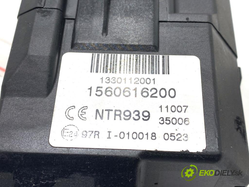 ALFA ROMEO 159 Kombi 2007 110 kW 1.9 JTDM 16V (939BXC1B, 939BXC12) 1910 spinačka 1560616200 (Spínacia skrinka)