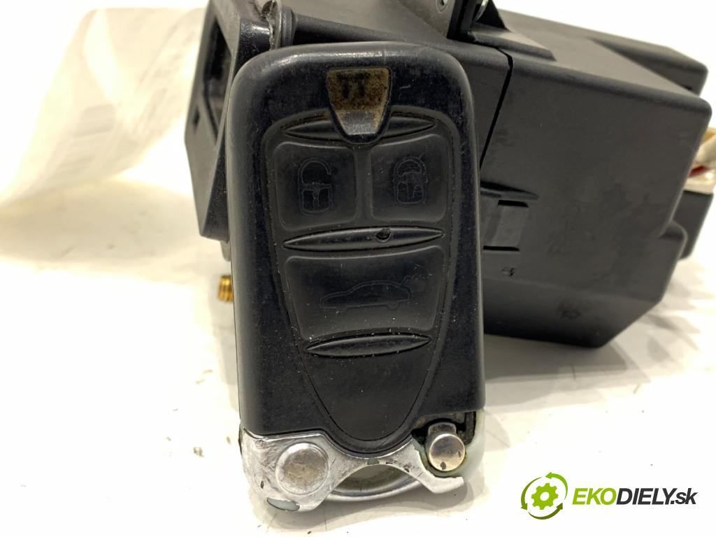 ALFA ROMEO 159 Kombi 2007 110 kW 1.9 JTDM 16V (939BXC1B, 939BXC12) 1910 spinačka 1560616200 (Spínacia skrinka)