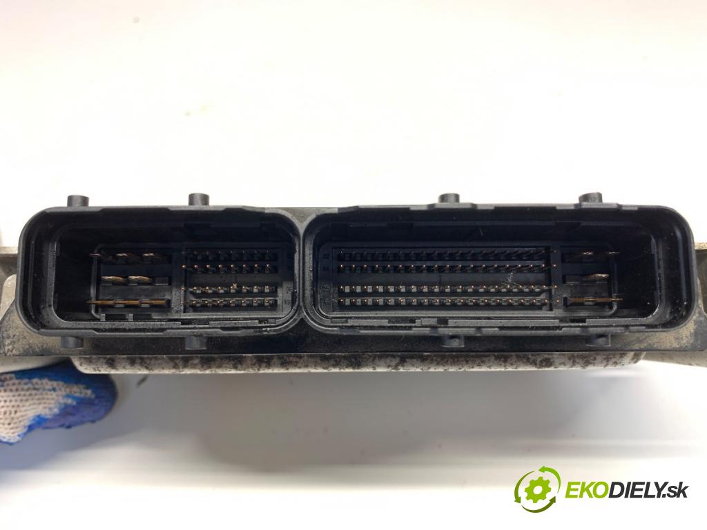 CITROEN C1 liftback 2010 50 kW 1.0 998 riadiaca jednotka Motor 89661-0H070 0261S04464 (Riadiaca jednotka)