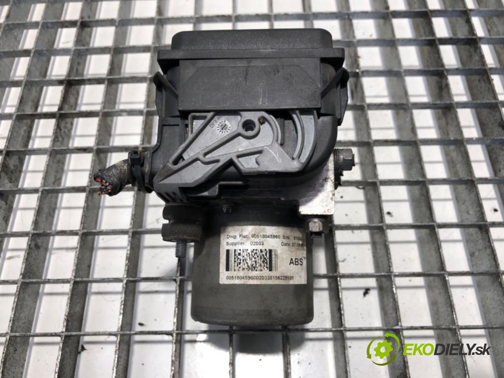CITROEN JUMPER II Autobus 2008 88 kW 2.2 HDi 120 2198 pumpa ABS 0265800717 (Pumpy brzdové)