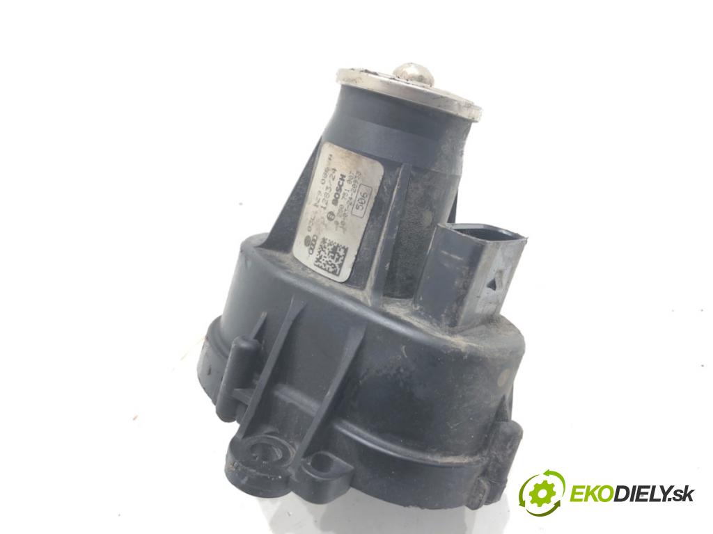 VW PASSAT B6 Kombi 2010 77 kW 1.6 TDI 1598 nastavovač svod, potrubí 03L129086A (Ostatní)