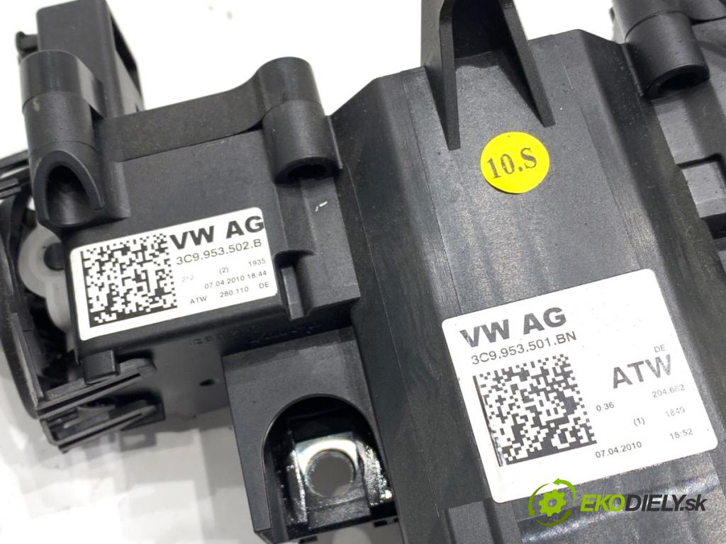 VW PASSAT B6 Kombi 2010 77 kW 1.6 TDI 1598 Prepínač kombinovaný 3C9953502B (Prepínacie páčky pod volantom)