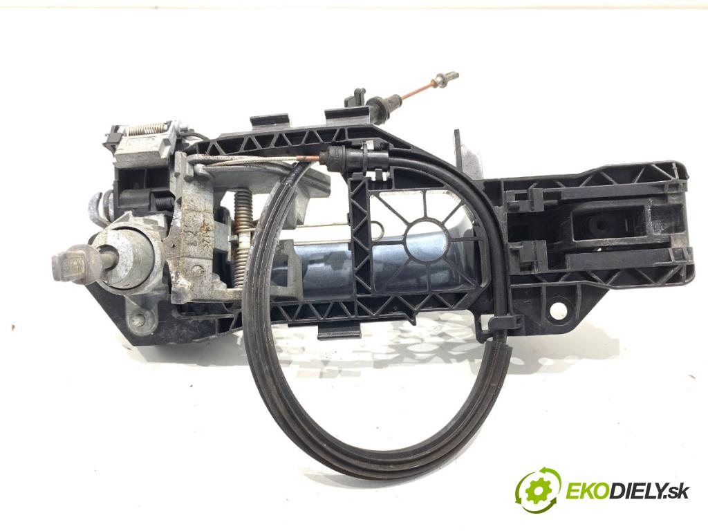 VW PASSAT B6 Kombi 2010 77 kW 1.6 TDI 1598 Kľučka vonkajšia ľavy predný