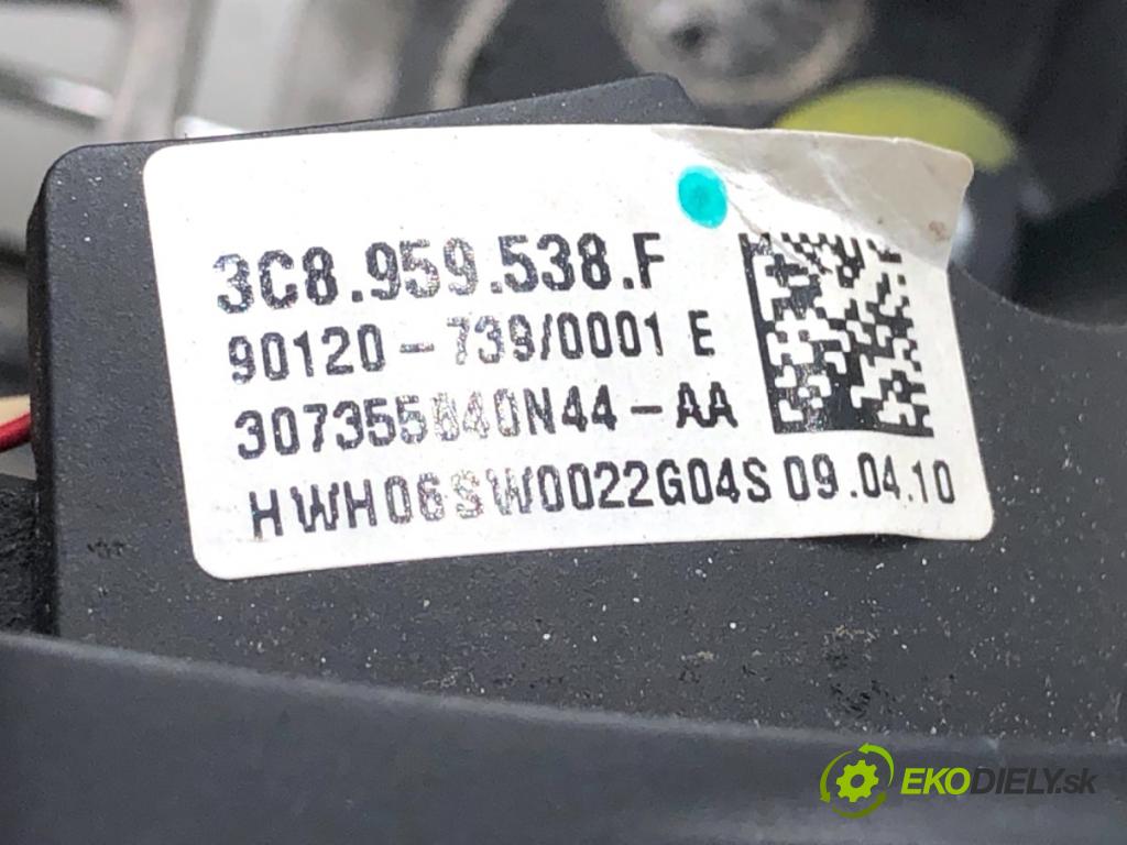 VW PASSAT B6 Kombi 2010 77 kW 1.6 TDI 1598 Volant 3C8959538F (Volant)