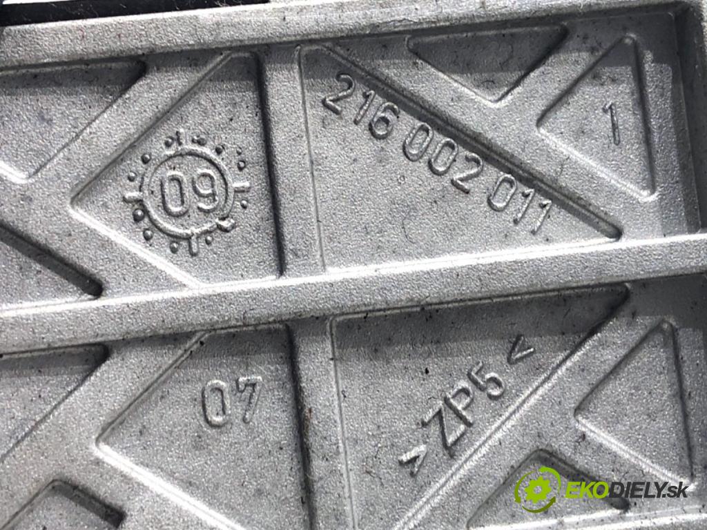 VW PASSAT B6 Kombi 2010 77 kW 1.6 TDI 1598 blokáda volantu 216002011 (Ostatné)