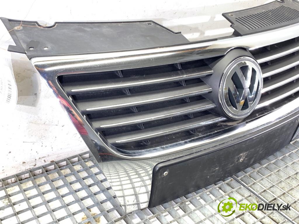 VW PASSAT B6 Kombi 2010 77 kW 1.6 TDI 1598 mřížka maska 3C0853651AH (Mřížky (masky) chladičů)