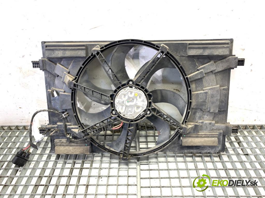 SEAT LEON III liftback 2013 110 kW 2.0 TDI 1968 ventilátor chladiče 5Q0121205S (Ventilátory)