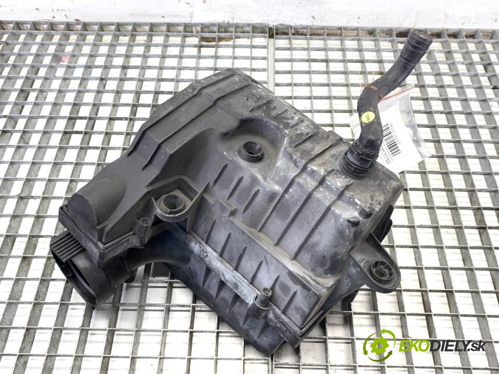 SEAT LEON III liftback 2013 110 kW 2.0 TDI 1968 Obal filtra vzduchu 5Q0129607Q (Obal vzduchového filtra)